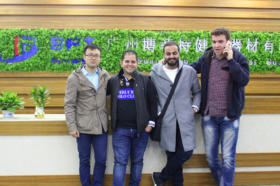 China Exports Fitness Equipment To Egypt.