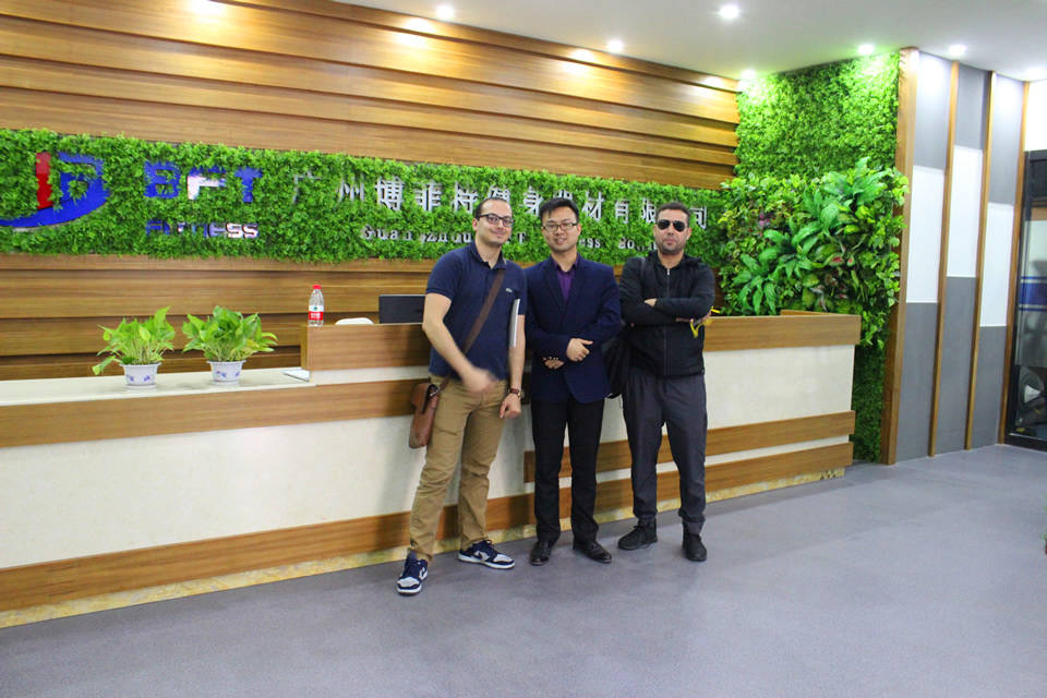 American Customers Come To China To Find Fitness Equipment Manufacturers And Cooperate With BFT Fitness Factory.