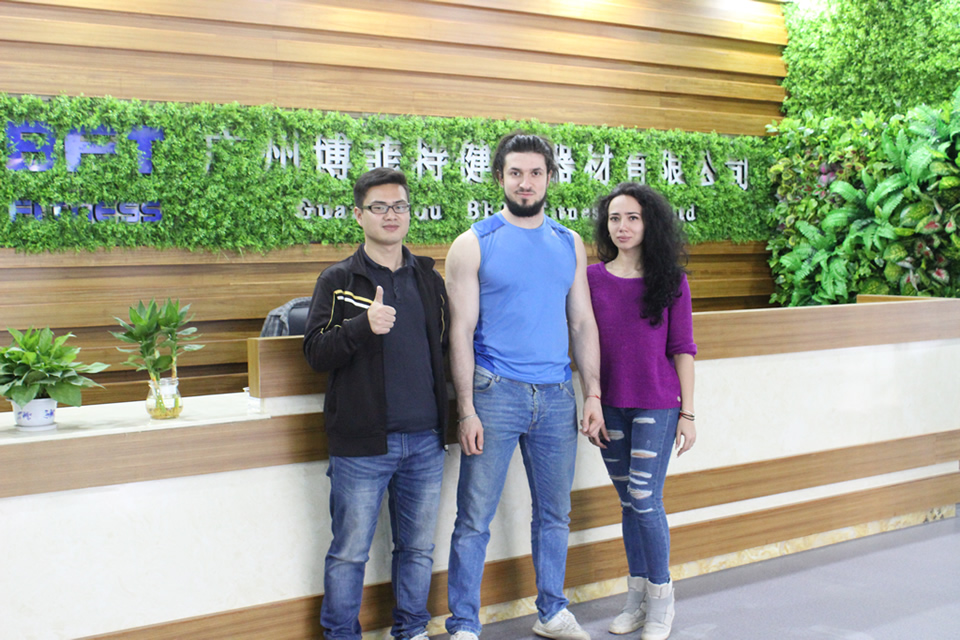 Russian Customers Importing Fitness Equipment From China BFTFITNESS