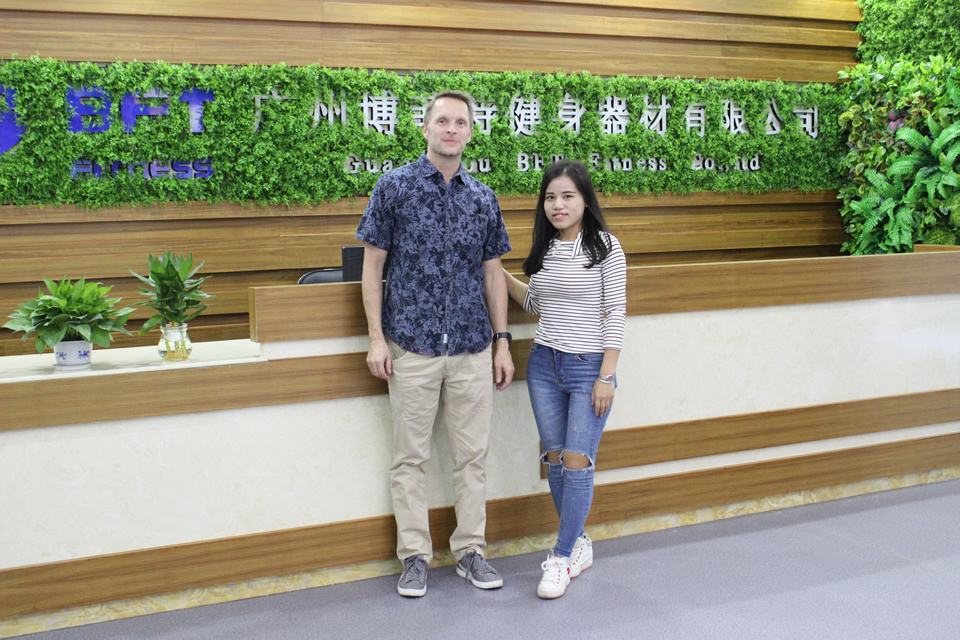 Customer Came To Guangzhou For BFT Commercial Fitness Equipment Manufacturer