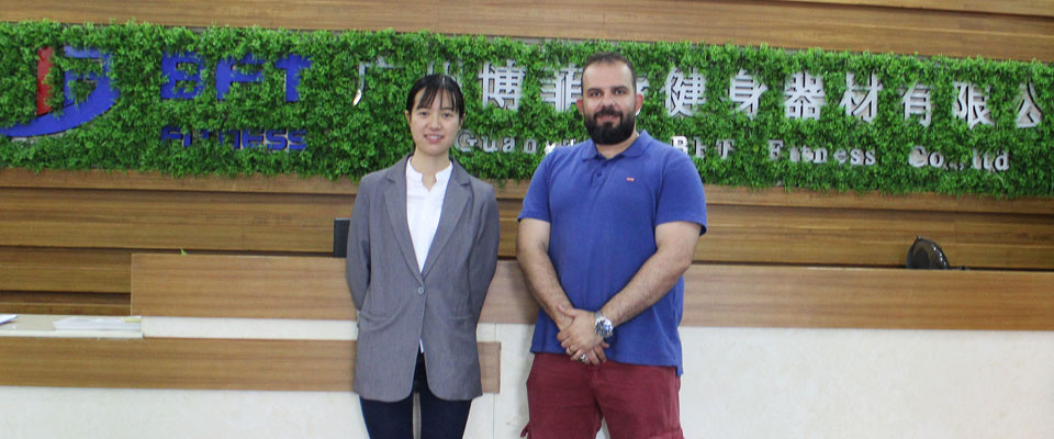 Iraqi Customers Import Gym Equipment From China