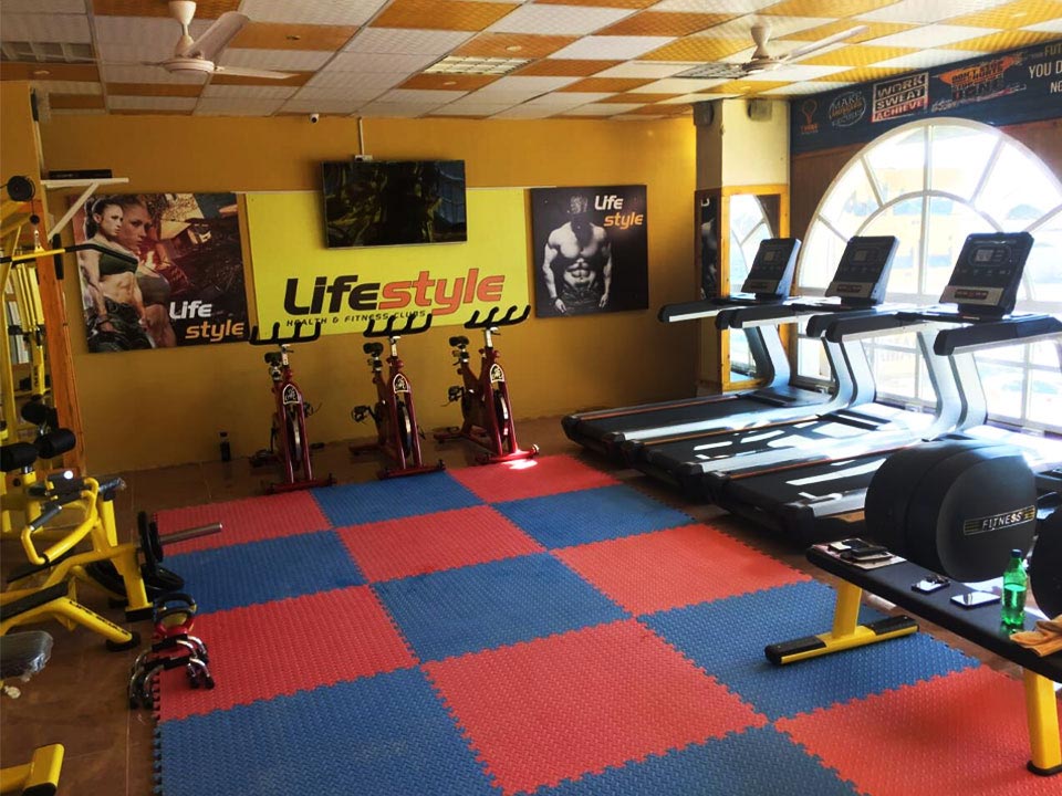 Oman Cardio gym equipment