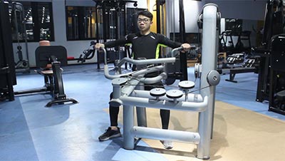Beginners should use 5 kinds of fitness equipment to exercise muscles