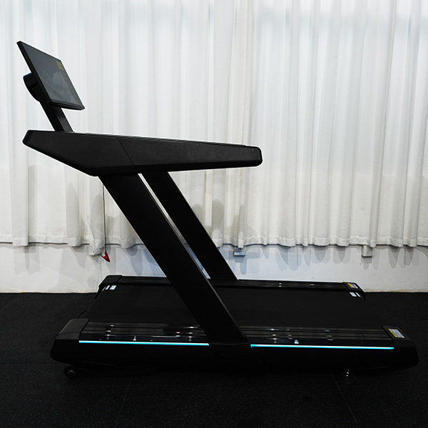 Commercial treadmill (Touch screen)
